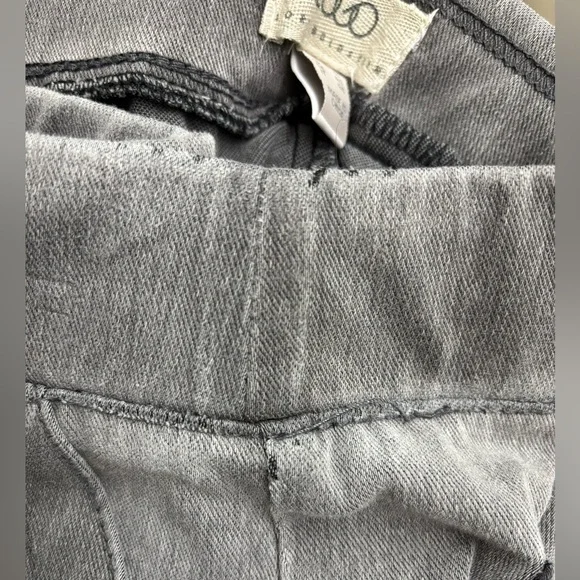 LOGO shadow patch pull-on jeans - Picture 9 of 16